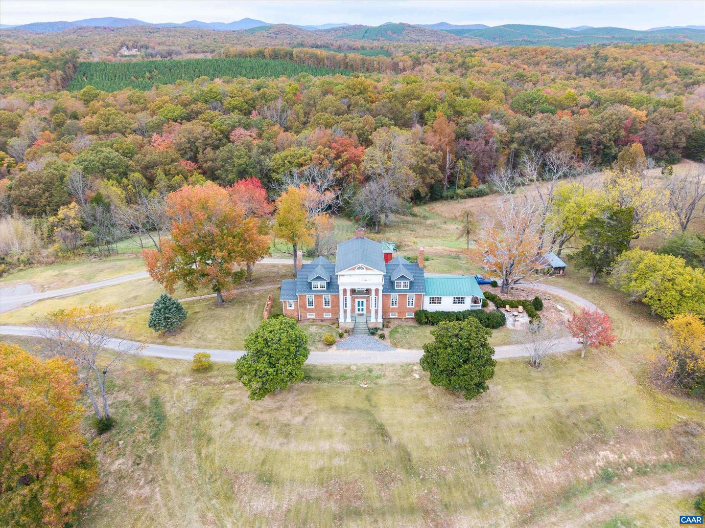 1843 CABELL RD, WINGINA, Virginia 24599, 7 Bedrooms Bedrooms, ,4 BathroomsBathrooms,Residential,For Sale,1843 CABELL RD,667690 MLS # 667690