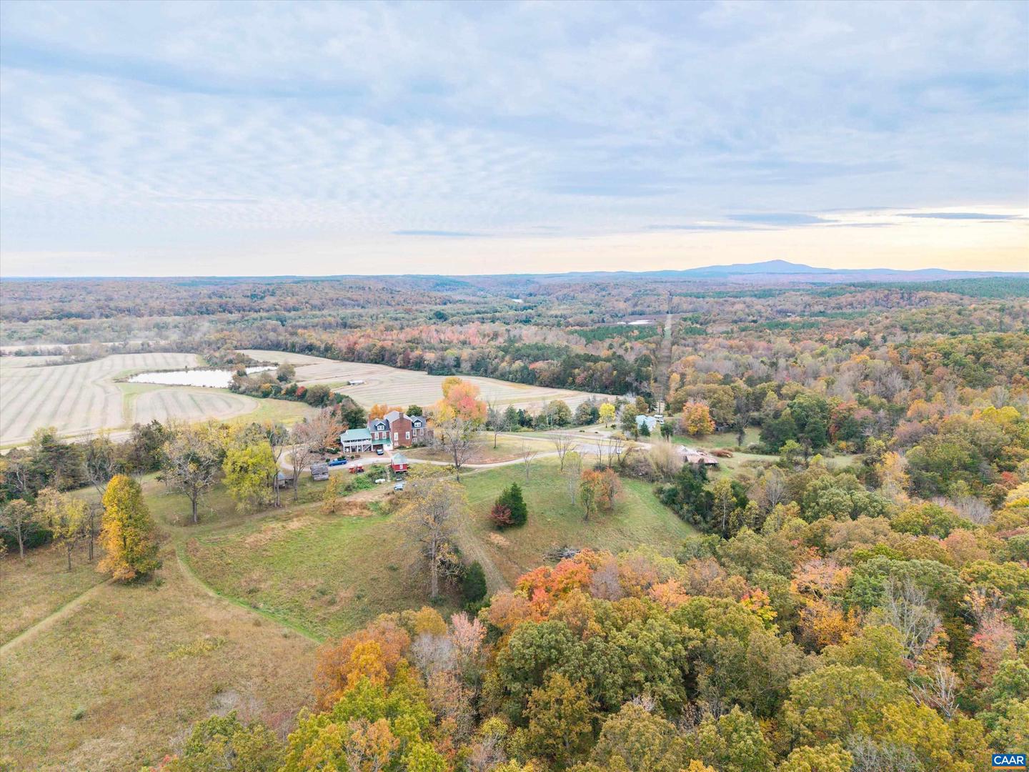 1843 CABELL RD, WINGINA, Virginia 24599, 7 Bedrooms Bedrooms, ,4 BathroomsBathrooms,Residential,For Sale,1843 CABELL RD,667690 MLS # 667690