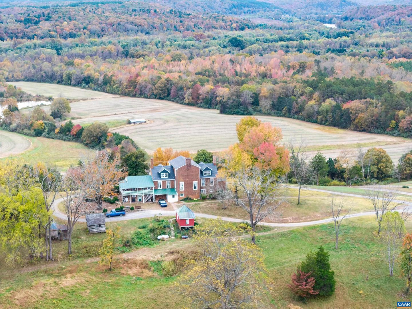 1843 CABELL RD, WINGINA, Virginia 24599, 7 Bedrooms Bedrooms, ,4 BathroomsBathrooms,Residential,For Sale,1843 CABELL RD,667690 MLS # 667690