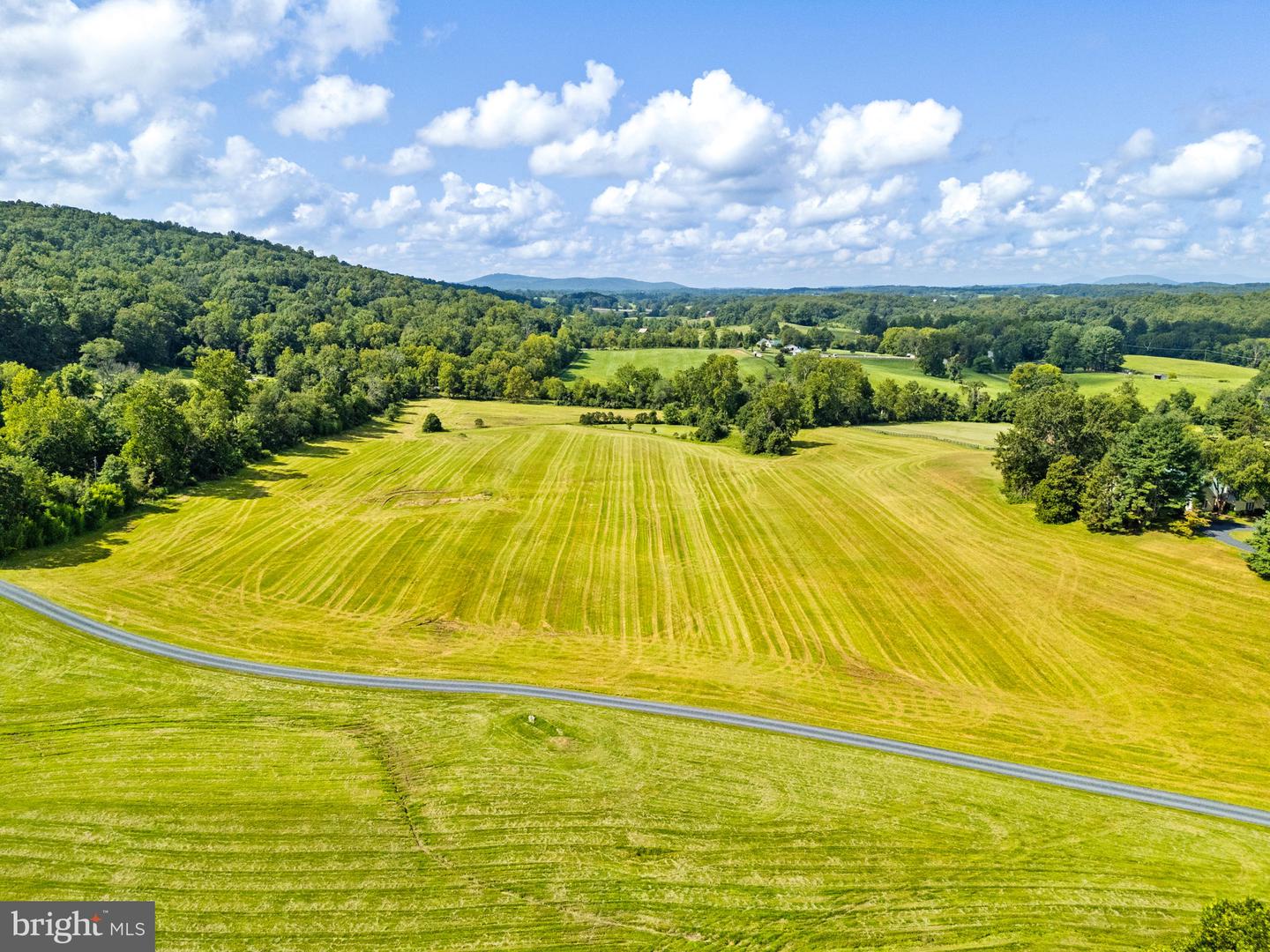 3418 HALFWAY RD, THE PLAINS, Virginia 20198, 5 Bedrooms Bedrooms, ,4 BathroomsBathrooms,Residential,For Sale,3418 HALFWAY RD,VAFQ2017424 MLS # VAFQ2017424 3418 HALFWAY RD, THE PLAINS, Virginia 20198, 5 Bedrooms Bedrooms, ,4 BathroomsBathrooms,Residential,For Sale,3418 HALFWAY RD,VAFQ2017424 MLS # VAFQ2017424