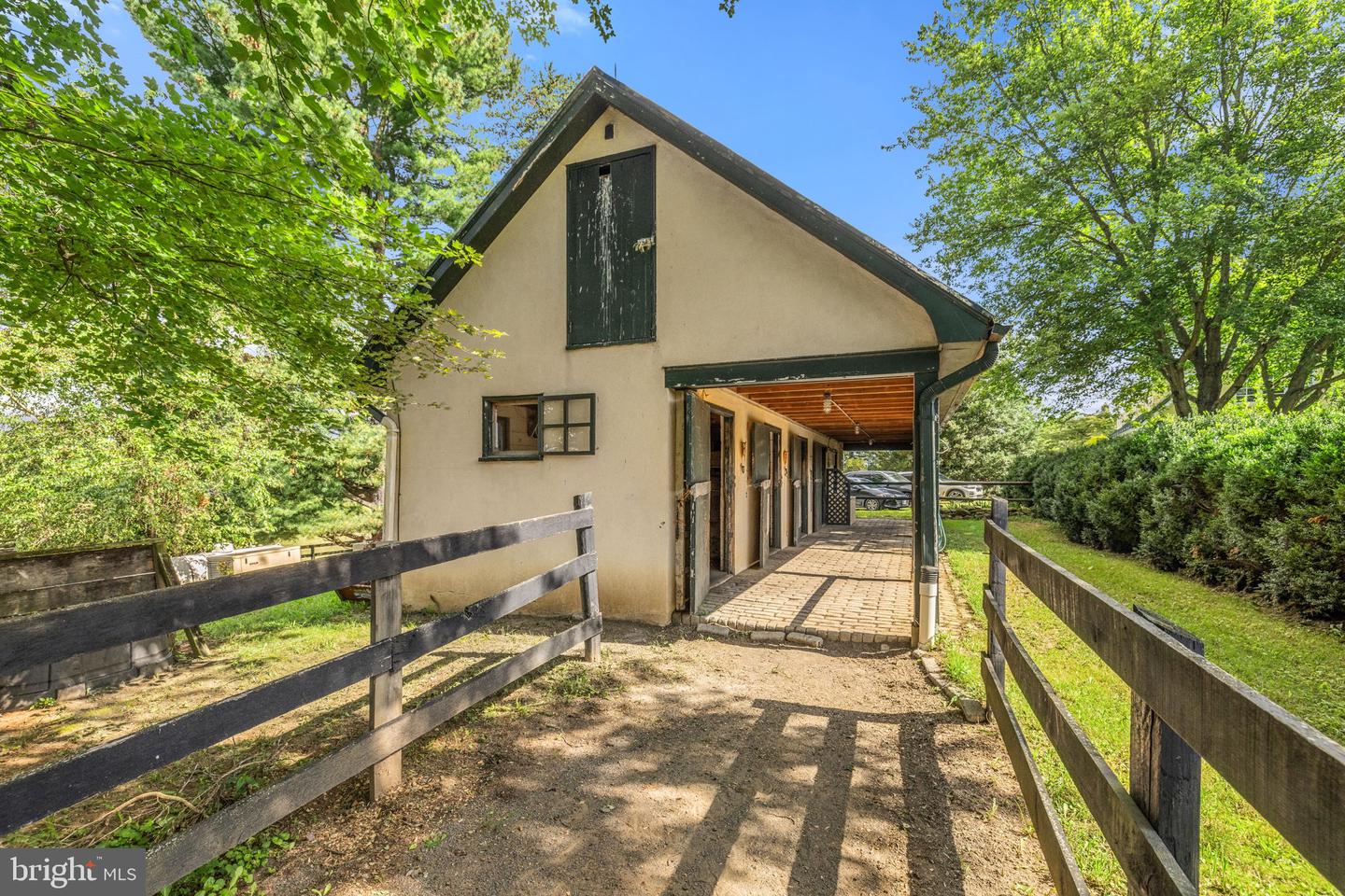 3418 HALFWAY RD, THE PLAINS, Virginia 20198, 5 Bedrooms Bedrooms, ,4 BathroomsBathrooms,Residential,For Sale,3418 HALFWAY RD,VAFQ2017424 MLS # VAFQ2017424 3418 HALFWAY RD, THE PLAINS, Virginia 20198, 5 Bedrooms Bedrooms, ,4 BathroomsBathrooms,Residential,For Sale,3418 HALFWAY RD,VAFQ2017424 MLS # VAFQ2017424