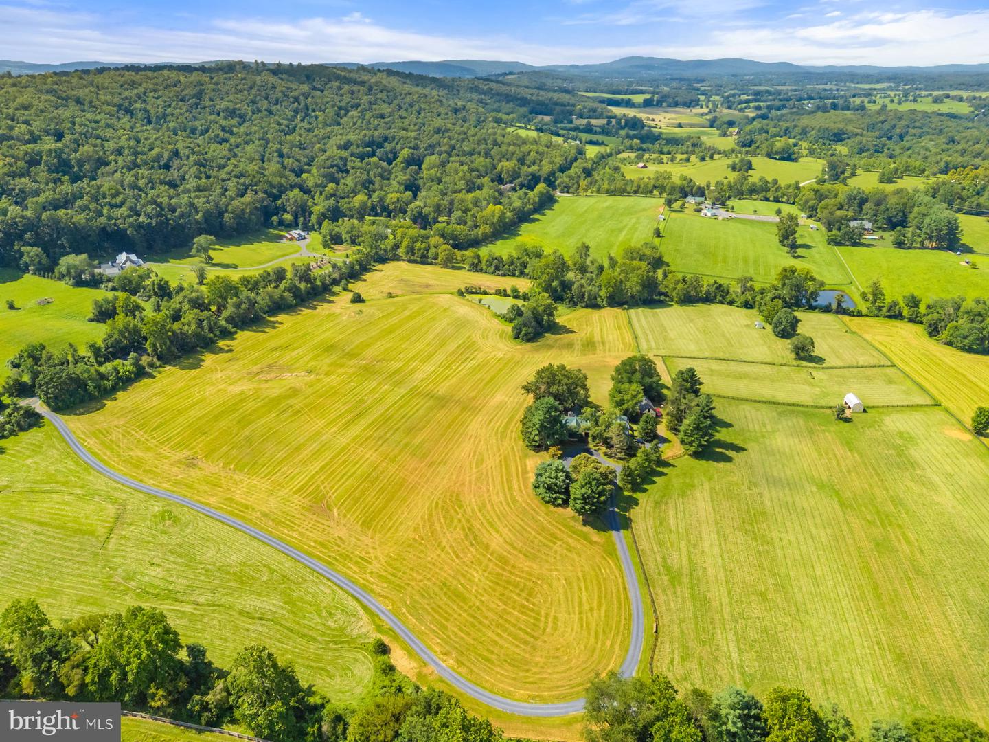 3418 HALFWAY RD, THE PLAINS, Virginia 20198, 5 Bedrooms Bedrooms, ,4 BathroomsBathrooms,Residential,For Sale,3418 HALFWAY RD,VAFQ2017424 MLS # VAFQ2017424 3418 HALFWAY RD, THE PLAINS, Virginia 20198, 5 Bedrooms Bedrooms, ,4 BathroomsBathrooms,Residential,For Sale,3418 HALFWAY RD,VAFQ2017424 MLS # VAFQ2017424