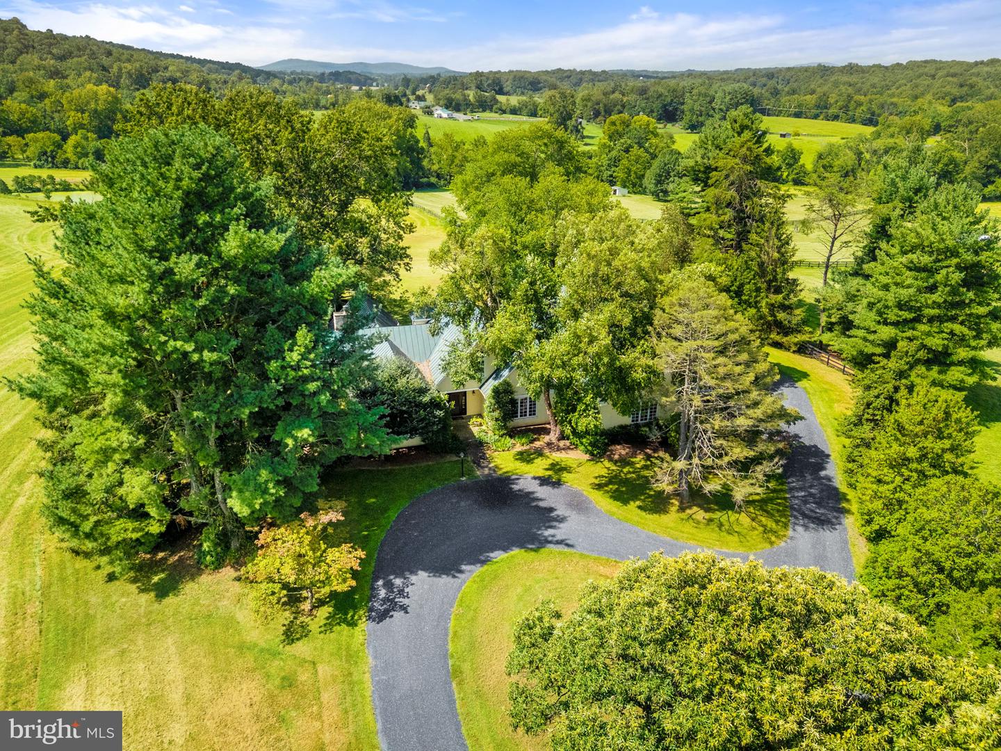 3418 HALFWAY RD, THE PLAINS, Virginia 20198, 5 Bedrooms Bedrooms, ,4 BathroomsBathrooms,Residential,For Sale,3418 HALFWAY RD,VAFQ2017424 MLS # VAFQ2017424 3418 HALFWAY RD, THE PLAINS, Virginia 20198, 5 Bedrooms Bedrooms, ,4 BathroomsBathrooms,Residential,For Sale,3418 HALFWAY RD,VAFQ2017424 MLS # VAFQ2017424
