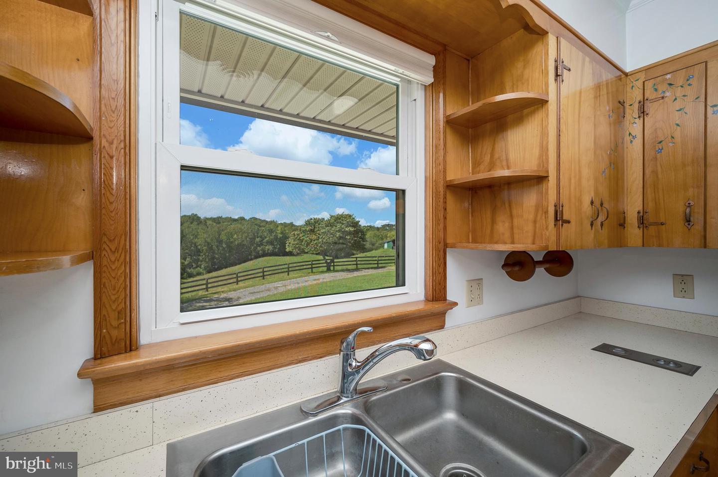 1306 HAWKINS LN, KING GEORGE, Virginia 22485, 5 Bedrooms Bedrooms, ,4 BathroomsBathrooms,Residential,For Sale,1306 HAWKINS LN,VAKG2006896 MLS # VAKG2006896