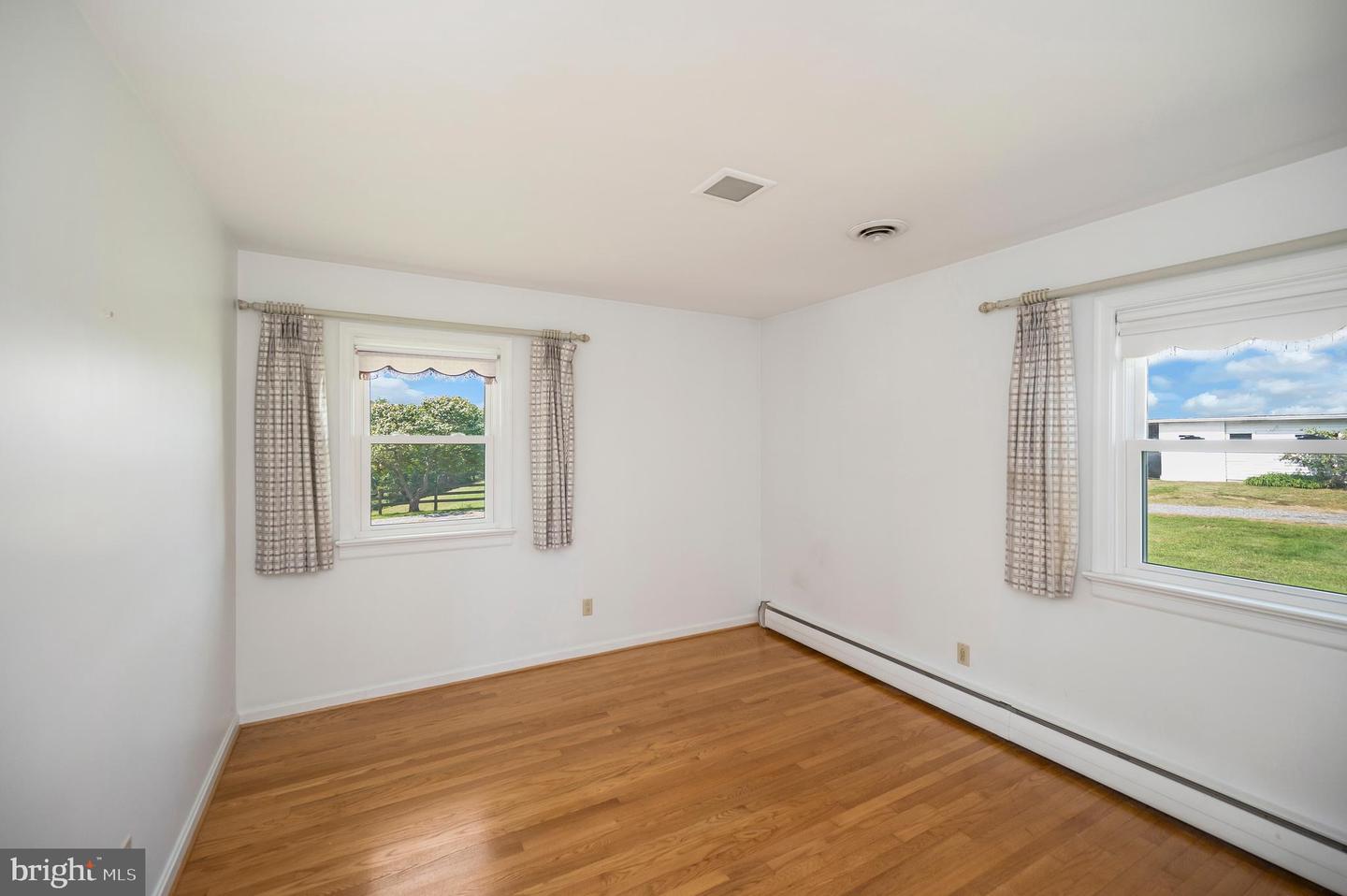 1306 HAWKINS LN, KING GEORGE, Virginia 22485, 5 Bedrooms Bedrooms, ,4 BathroomsBathrooms,Residential,For Sale,1306 HAWKINS LN,VAKG2006896 MLS # VAKG2006896