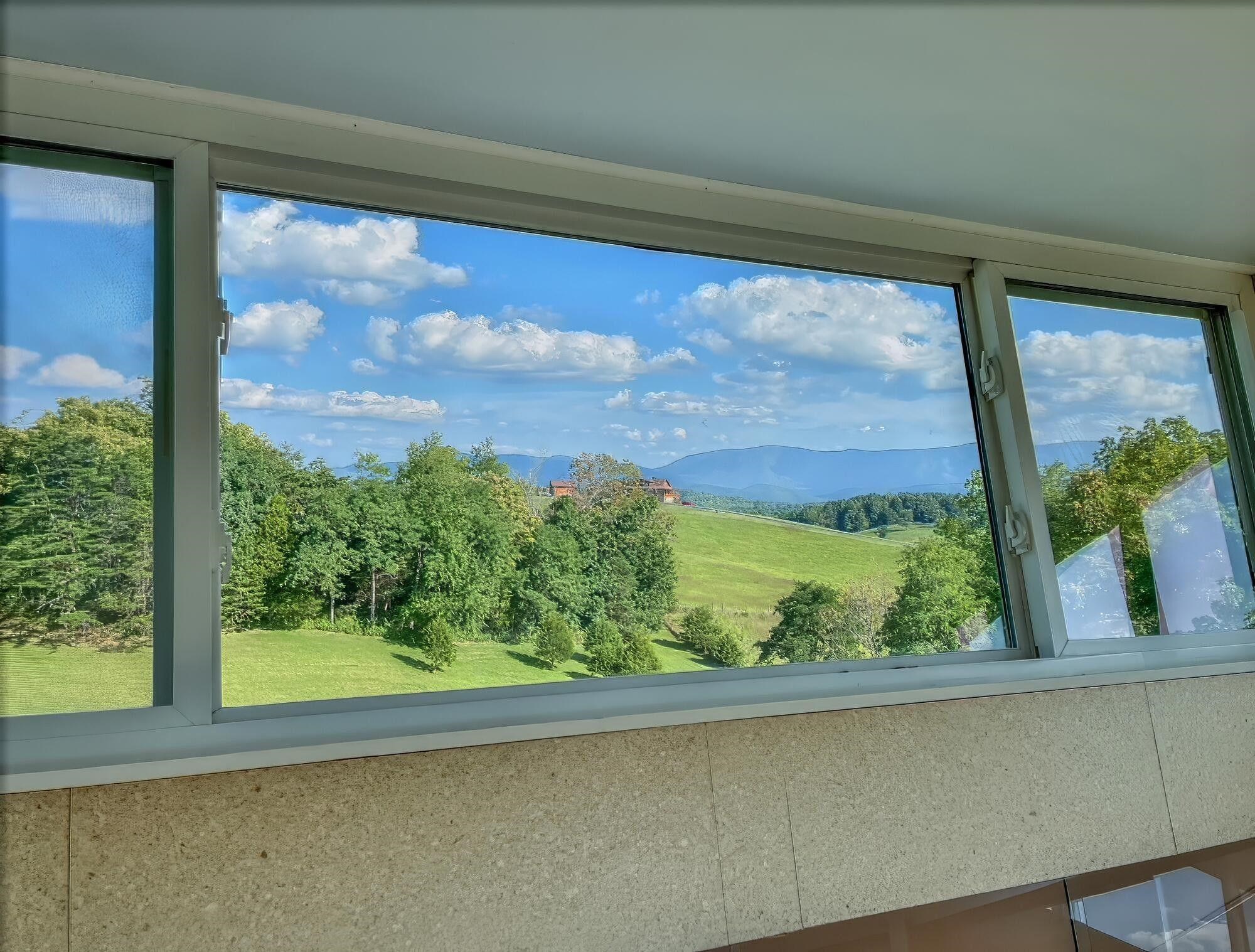 4745 PLANK RD, NATURAL BRIDGE, Virginia 24578, 5 Bedrooms Bedrooms, ,3 BathroomsBathrooms,Residential,14,4745 PLANK RD,668202 MLS # 668202