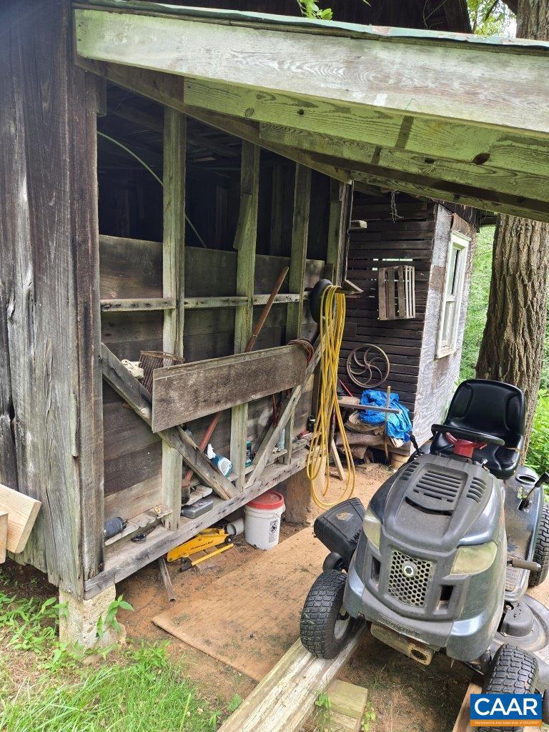 8947 SUGAR RUN RD, COPPER HILL, Virginia 24079, 3 Bedrooms Bedrooms, ,2 BathroomsBathrooms,Farm,For Sale,8947 SUGAR RUN RD,668235 MLS # 668235 8947 SUGAR RUN RD, COPPER HILL, Virginia 24079, 3 Bedrooms Bedrooms, ,2 BathroomsBathrooms,Farm,For Sale,8947 SUGAR RUN RD,668235 MLS # 668235