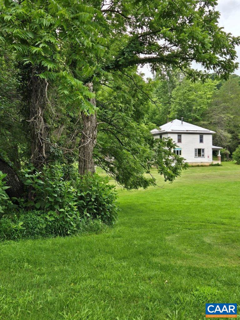 8947 SUGAR RUN RD, COPPER HILL, Virginia 24079, 3 Bedrooms Bedrooms, ,2 BathroomsBathrooms,Farm,For Sale,8947 SUGAR RUN RD,668235 MLS # 668235 8947 SUGAR RUN RD, COPPER HILL, Virginia 24079, 3 Bedrooms Bedrooms, ,2 BathroomsBathrooms,Farm,For Sale,8947 SUGAR RUN RD,668235 MLS # 668235