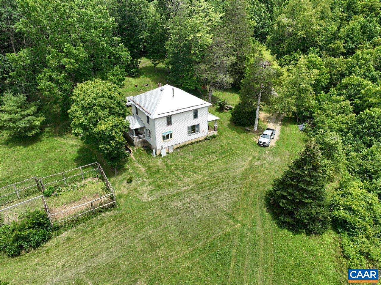 8947 SUGAR RUN RD, COPPER HILL, Virginia 24079, 3 Bedrooms Bedrooms, ,2 BathroomsBathrooms,Farm,For Sale,8947 SUGAR RUN RD,668235 MLS # 668235 8947 SUGAR RUN RD, COPPER HILL, Virginia 24079, 3 Bedrooms Bedrooms, ,2 BathroomsBathrooms,Farm,For Sale,8947 SUGAR RUN RD,668235 MLS # 668235