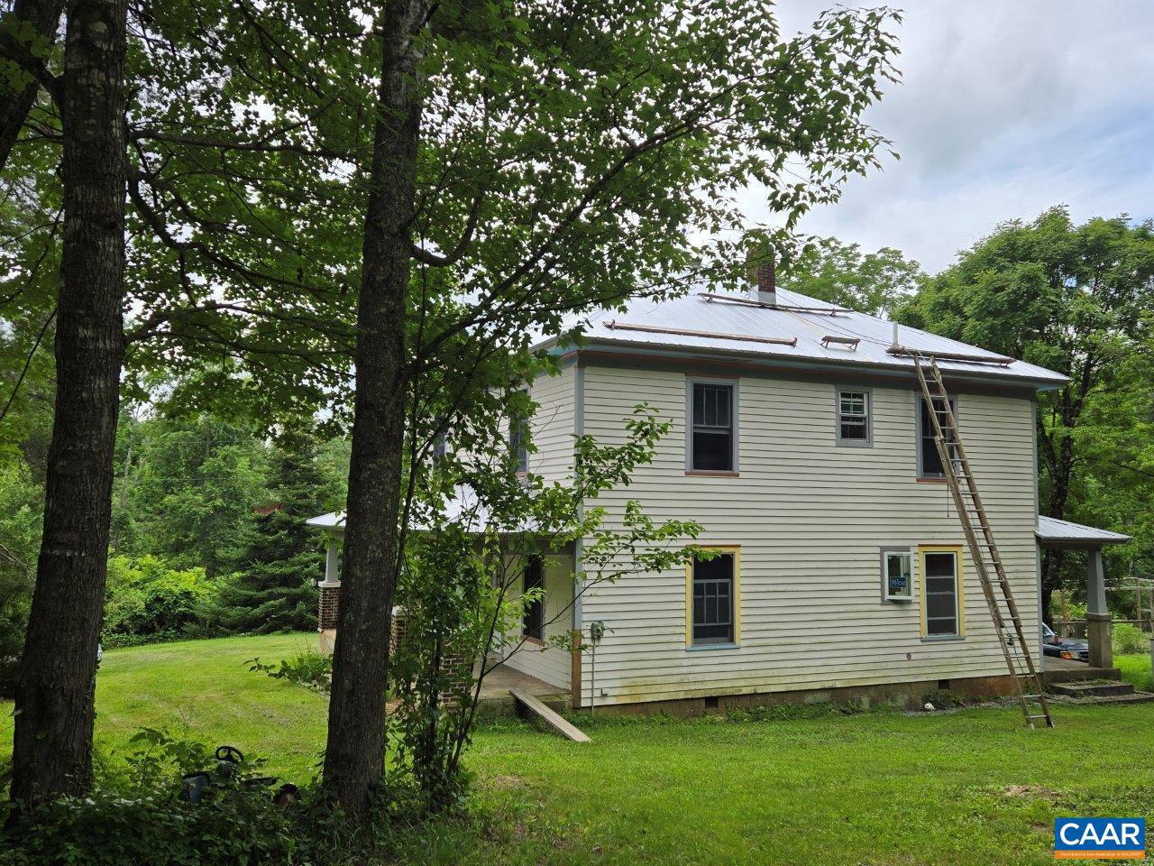 8947 SUGAR RUN RD, COPPER HILL, Virginia 24079, 3 Bedrooms Bedrooms, ,2 BathroomsBathrooms,Farm,For Sale,8947 SUGAR RUN RD,668235 MLS # 668235 8947 SUGAR RUN RD, COPPER HILL, Virginia 24079, 3 Bedrooms Bedrooms, ,2 BathroomsBathrooms,Farm,For Sale,8947 SUGAR RUN RD,668235 MLS # 668235