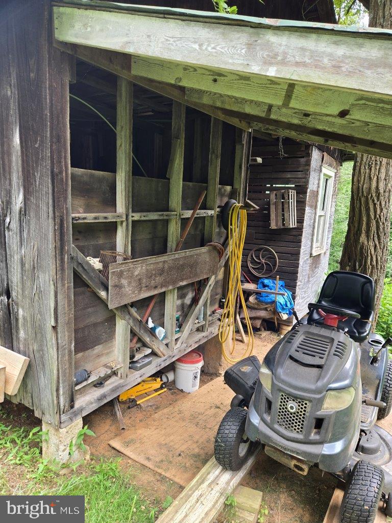 8947 SUGAR RUN RD, COPPER HILL, Virginia 24079, 1 Bedroom Bedrooms, ,1 BathroomBathrooms,Residential,For Sale,8947 SUGAR RUN RD,VAFD2000012 MLS # VAFD2000012 8947 SUGAR RUN RD, COPPER HILL, Virginia 24079, 1 Bedroom Bedrooms, ,1 BathroomBathrooms,Residential,For Sale,8947 SUGAR RUN RD,VAFD2000012 MLS # VAFD2000012