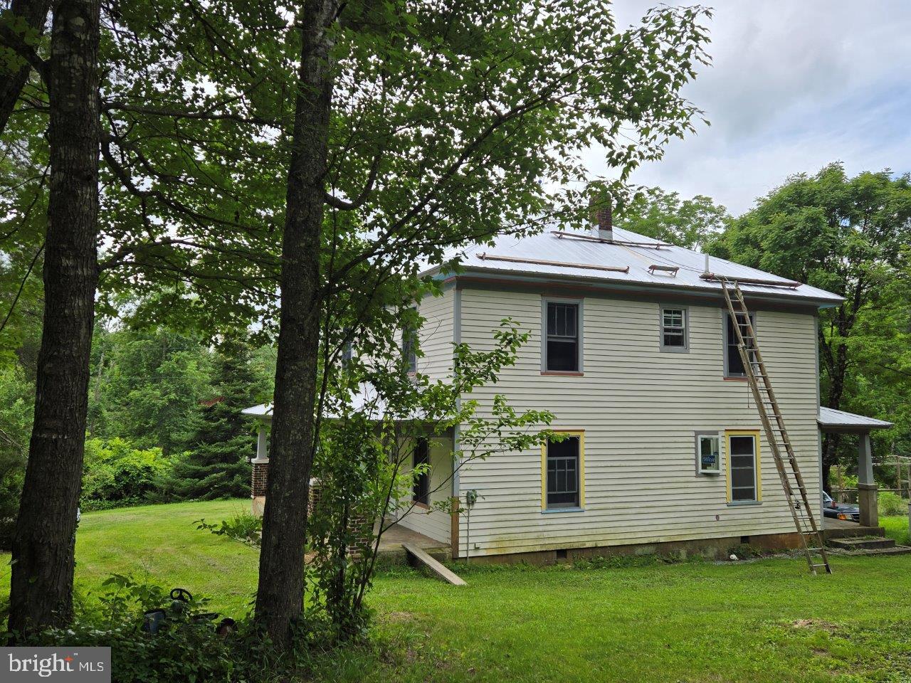 8947 SUGAR RUN RD, COPPER HILL, Virginia 24079, 1 Bedroom Bedrooms, ,1 BathroomBathrooms,Residential,For Sale,8947 SUGAR RUN RD,VAFD2000012 MLS # VAFD2000012 8947 SUGAR RUN RD, COPPER HILL, Virginia 24079, 1 Bedroom Bedrooms, ,1 BathroomBathrooms,Residential,For Sale,8947 SUGAR RUN RD,VAFD2000012 MLS # VAFD2000012