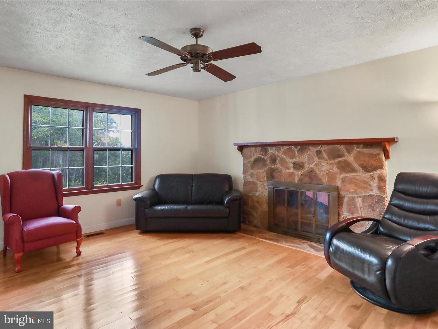 752 ENCHANTED PL, FRONT ROYAL, Virginia 22630, 3 Bedrooms Bedrooms, ,2 BathroomsBathrooms,Residential,For Sale,752 ENCHANTED PL,VAWR2012058 MLS # VAWR2012058