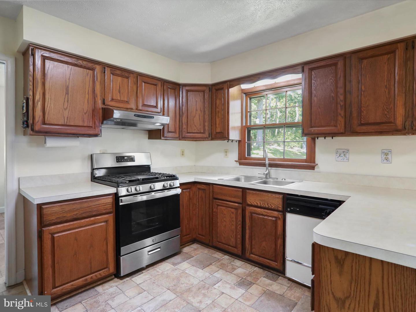 752 ENCHANTED PL, FRONT ROYAL, Virginia 22630, 3 Bedrooms Bedrooms, ,2 BathroomsBathrooms,Residential,For Sale,752 ENCHANTED PL,VAWR2012058 MLS # VAWR2012058