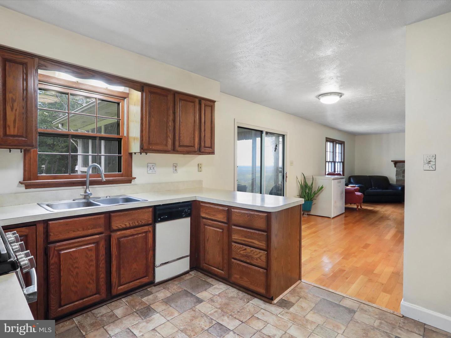 752 ENCHANTED PL, FRONT ROYAL, Virginia 22630, 3 Bedrooms Bedrooms, ,2 BathroomsBathrooms,Residential,For Sale,752 ENCHANTED PL,VAWR2012058 MLS # VAWR2012058