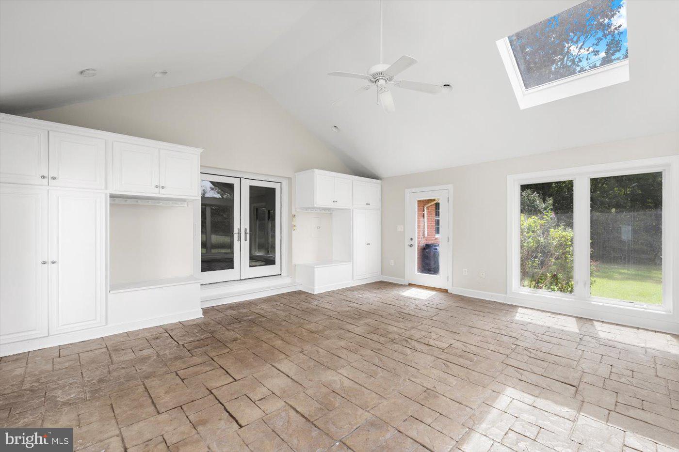 45 BOWLING FARM LN, FREDERICKSBURG, Virginia 22406, 4 Bedrooms Bedrooms, ,3 BathroomsBathrooms,Residential,For Sale,45 BOWLING FARM LN,VAST2042220 MLS # VAST2042220