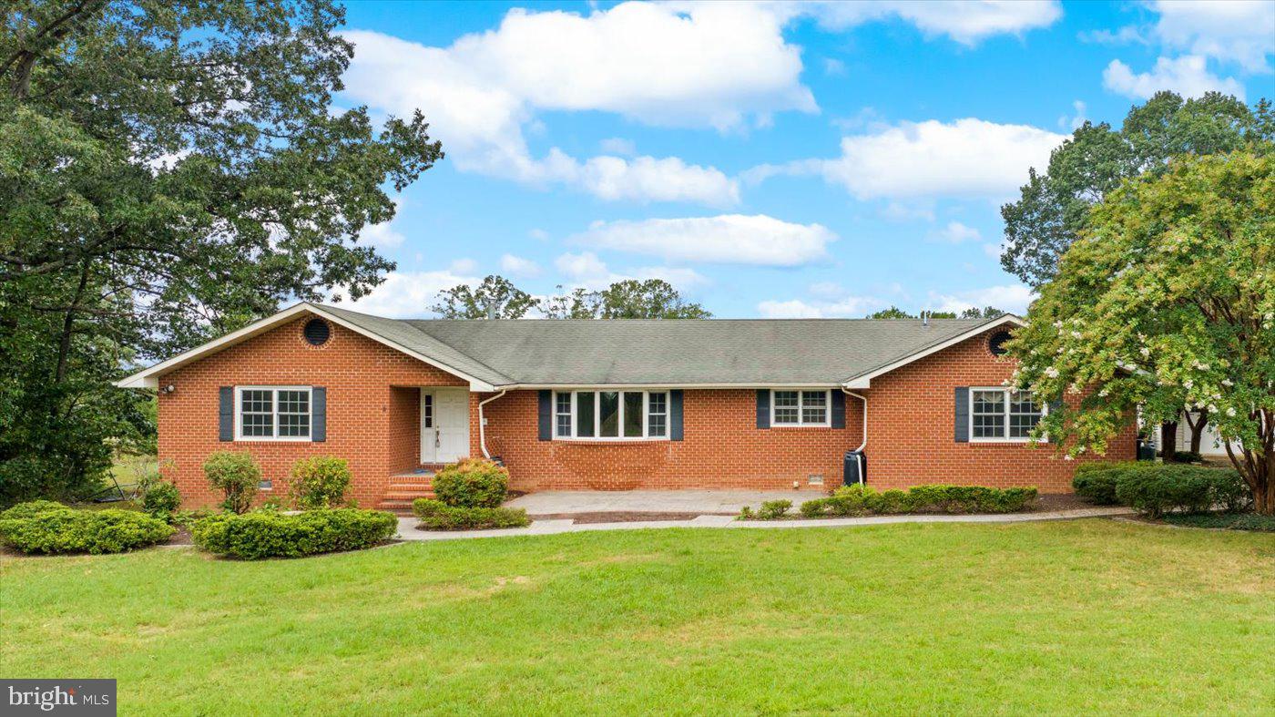 45 BOWLING FARM LN, FREDERICKSBURG, Virginia 22406, 4 Bedrooms Bedrooms, ,3 BathroomsBathrooms,Residential,For Sale,45 BOWLING FARM LN,VAST2042220 MLS # VAST2042220