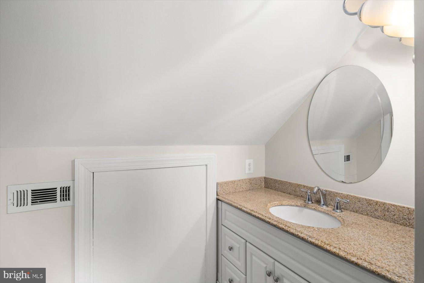 45 BOWLING FARM LN, FREDERICKSBURG, Virginia 22406, 4 Bedrooms Bedrooms, ,3 BathroomsBathrooms,Residential,For Sale,45 BOWLING FARM LN,VAST2042220 MLS # VAST2042220