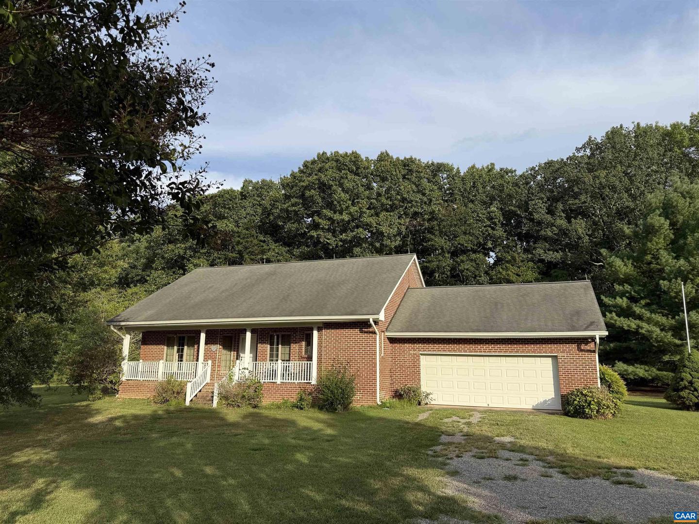 5051 SHANNON HILL RD, KENTS STORE, Virginia 23084, 2 Bedrooms Bedrooms, ,2 BathroomsBathrooms,Residential,For Sale,5051 SHANNON HILL RD,668367 MLS # 668367