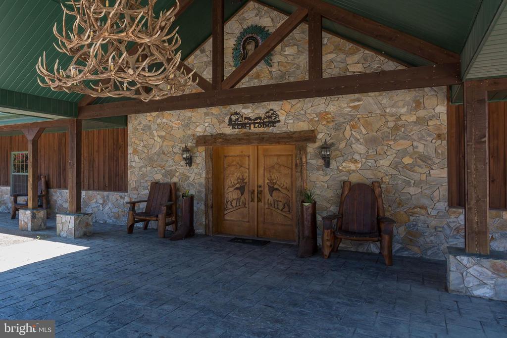 240 STONELEIGH RD, PALMYRA, Virginia 22963, 6 Bedrooms Bedrooms, ,4 BathroomsBathrooms,Residential,14,240 STONELEIGH RD,VAFN2000496 MLS # VAFN2000496 240 STONELEIGH RD, PALMYRA, Virginia 22963, 6 Bedrooms Bedrooms, ,4 BathroomsBathrooms,Residential,14,240 STONELEIGH RD,VAFN2000496 MLS # VAFN2000496