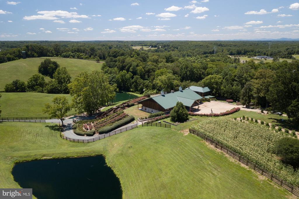 240 STONELEIGH RD, PALMYRA, Virginia 22963, 6 Bedrooms Bedrooms, ,4 BathroomsBathrooms,Residential,14,240 STONELEIGH RD,VAFN2000496 MLS # VAFN2000496 240 STONELEIGH RD, PALMYRA, Virginia 22963, 6 Bedrooms Bedrooms, ,4 BathroomsBathrooms,Residential,14,240 STONELEIGH RD,VAFN2000496 MLS # VAFN2000496