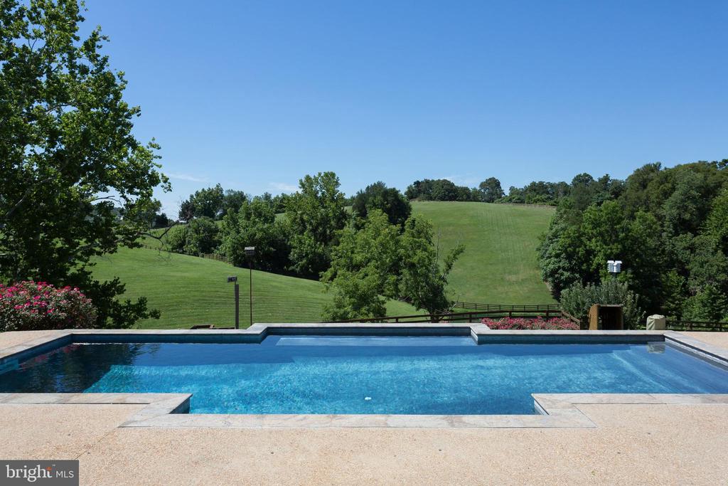 240 STONELEIGH RD, PALMYRA, Virginia 22963, 6 Bedrooms Bedrooms, ,4 BathroomsBathrooms,Residential,14,240 STONELEIGH RD,VAFN2000496 MLS # VAFN2000496 240 STONELEIGH RD, PALMYRA, Virginia 22963, 6 Bedrooms Bedrooms, ,4 BathroomsBathrooms,Residential,14,240 STONELEIGH RD,VAFN2000496 MLS # VAFN2000496