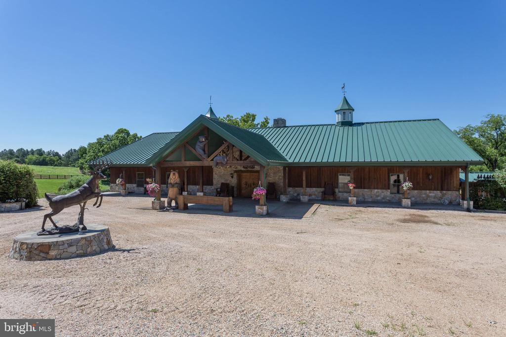 240 STONELEIGH RD, PALMYRA, Virginia 22963, 6 Bedrooms Bedrooms, ,4 BathroomsBathrooms,Residential,14,240 STONELEIGH RD,VAFN2000496 MLS # VAFN2000496 240 STONELEIGH RD, PALMYRA, Virginia 22963, 6 Bedrooms Bedrooms, ,4 BathroomsBathrooms,Residential,14,240 STONELEIGH RD,VAFN2000496 MLS # VAFN2000496
