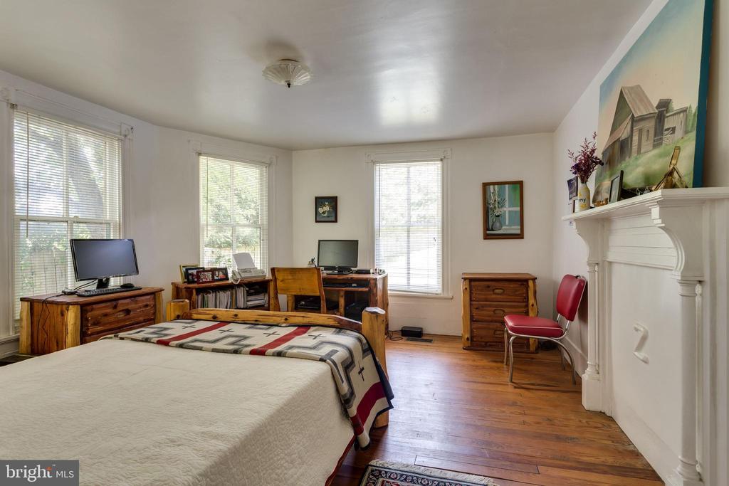 240 STONELEIGH RD, PALMYRA, Virginia 22963, 6 Bedrooms Bedrooms, ,4 BathroomsBathrooms,Residential,14,240 STONELEIGH RD,VAFN2000496 MLS # VAFN2000496 240 STONELEIGH RD, PALMYRA, Virginia 22963, 6 Bedrooms Bedrooms, ,4 BathroomsBathrooms,Residential,14,240 STONELEIGH RD,VAFN2000496 MLS # VAFN2000496