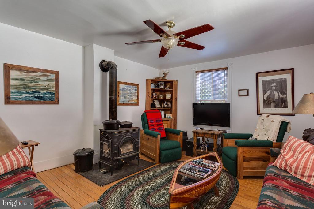 240 STONELEIGH RD, PALMYRA, Virginia 22963, 6 Bedrooms Bedrooms, ,4 BathroomsBathrooms,Residential,14,240 STONELEIGH RD,VAFN2000496 MLS # VAFN2000496 240 STONELEIGH RD, PALMYRA, Virginia 22963, 6 Bedrooms Bedrooms, ,4 BathroomsBathrooms,Residential,14,240 STONELEIGH RD,VAFN2000496 MLS # VAFN2000496