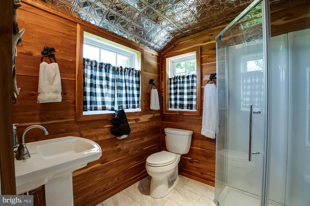 240 STONELEIGH RD, PALMYRA, Virginia 22963, 6 Bedrooms Bedrooms, ,4 BathroomsBathrooms,Residential,14,240 STONELEIGH RD,VAFN2000496 MLS # VAFN2000496 240 STONELEIGH RD, PALMYRA, Virginia 22963, 6 Bedrooms Bedrooms, ,4 BathroomsBathrooms,Residential,14,240 STONELEIGH RD,VAFN2000496 MLS # VAFN2000496