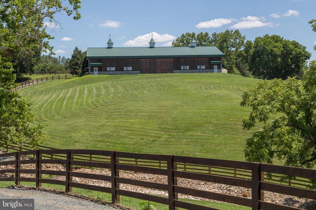 240 STONELEIGH RD, PALMYRA, Virginia 22963, 6 Bedrooms Bedrooms, ,4 BathroomsBathrooms,Residential,14,240 STONELEIGH RD,VAFN2000496 MLS # VAFN2000496 240 STONELEIGH RD, PALMYRA, Virginia 22963, 6 Bedrooms Bedrooms, ,4 BathroomsBathrooms,Residential,14,240 STONELEIGH RD,VAFN2000496 MLS # VAFN2000496