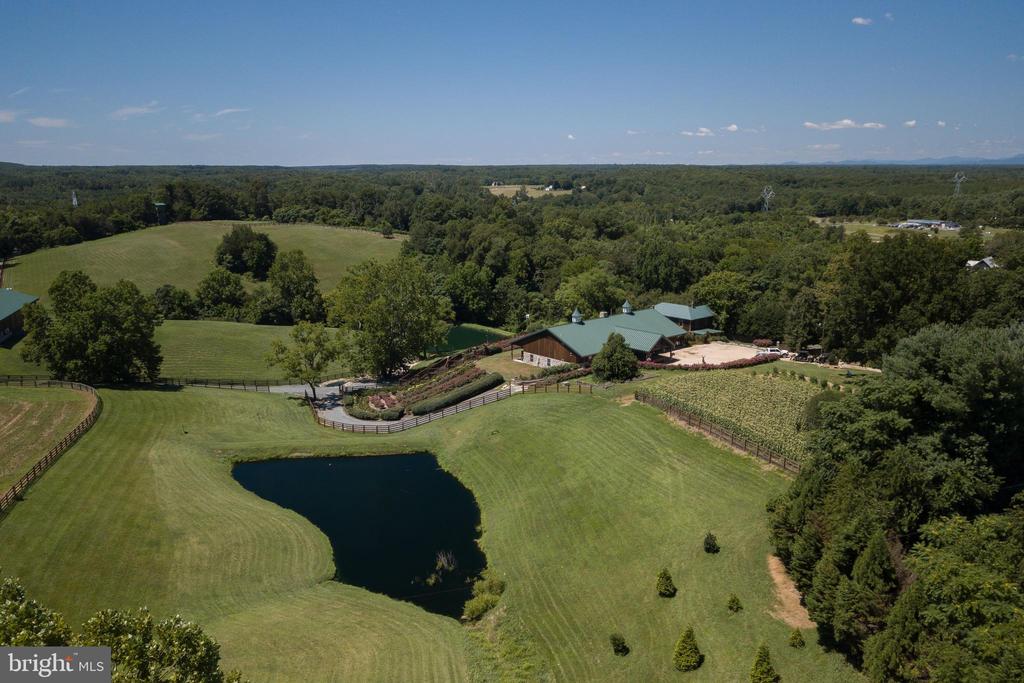 240 STONELEIGH RD, PALMYRA, Virginia 22963, 6 Bedrooms Bedrooms, ,4 BathroomsBathrooms,Residential,14,240 STONELEIGH RD,VAFN2000496 MLS # VAFN2000496 240 STONELEIGH RD, PALMYRA, Virginia 22963, 6 Bedrooms Bedrooms, ,4 BathroomsBathrooms,Residential,14,240 STONELEIGH RD,VAFN2000496 MLS # VAFN2000496