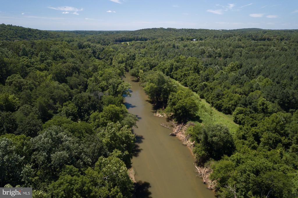 240 STONELEIGH RD, PALMYRA, Virginia 22963, 6 Bedrooms Bedrooms, ,4 BathroomsBathrooms,Residential,14,240 STONELEIGH RD,VAFN2000496 MLS # VAFN2000496 240 STONELEIGH RD, PALMYRA, Virginia 22963, 6 Bedrooms Bedrooms, ,4 BathroomsBathrooms,Residential,14,240 STONELEIGH RD,VAFN2000496 MLS # VAFN2000496