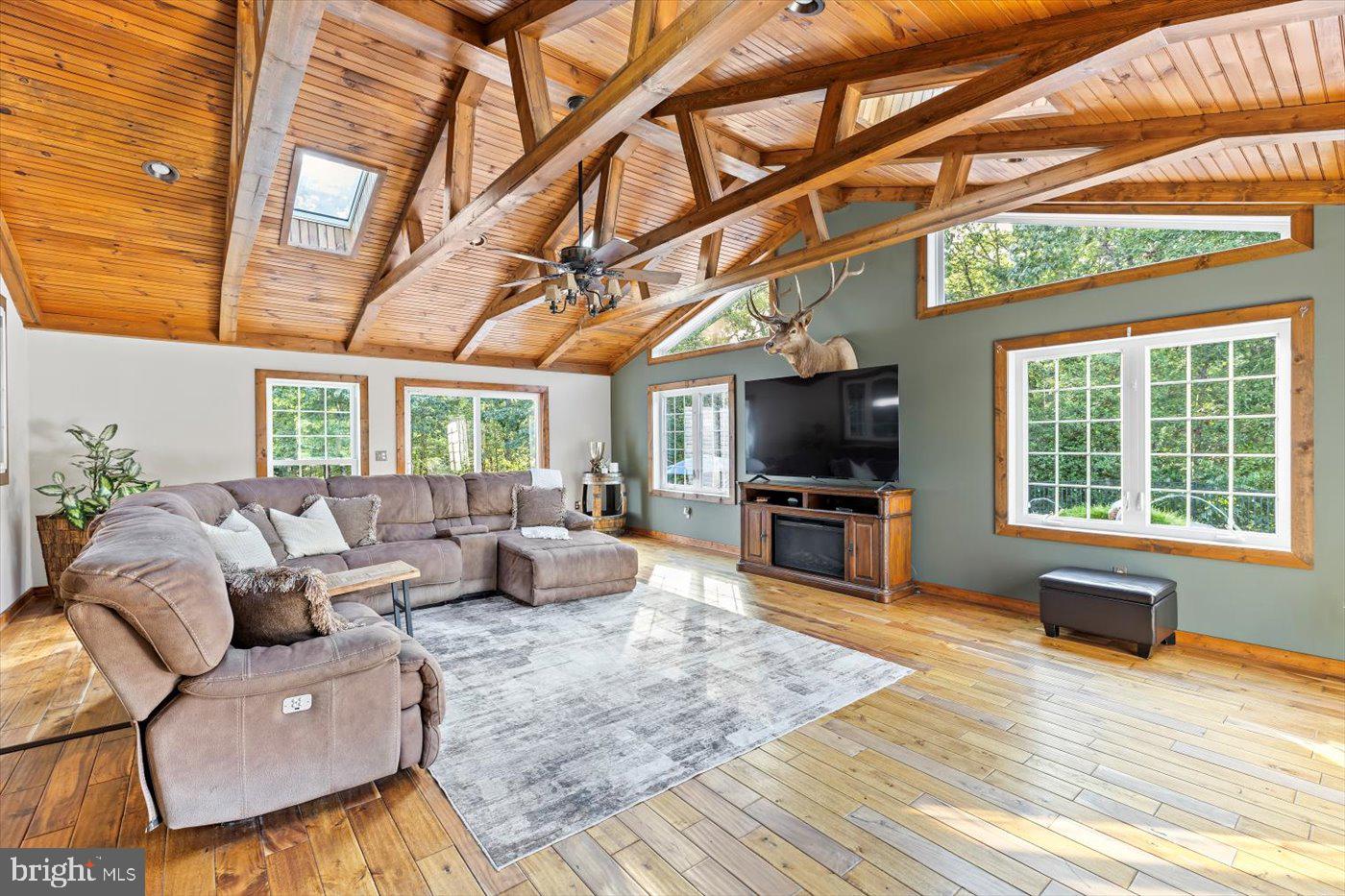 12102 BRENT TOWN RD, CATLETT, Virginia 20119, 5 Bedrooms Bedrooms, ,4 BathroomsBathrooms,Residential,For Sale,12102 BRENT TOWN RD,VAFQ2018034 MLS # VAFQ2018034