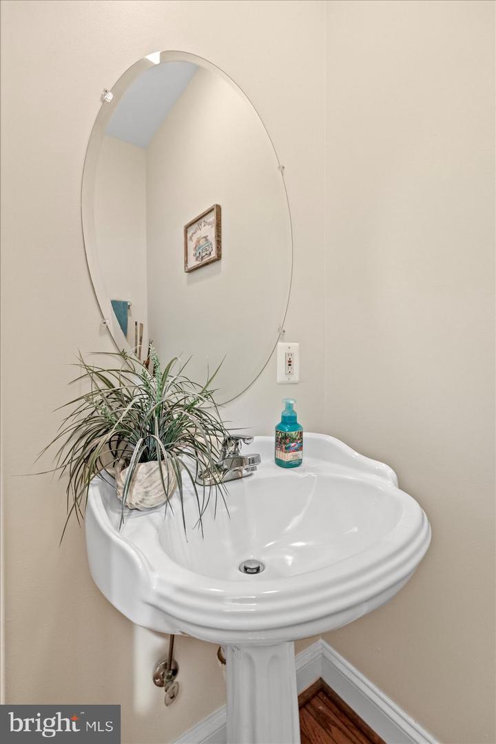 12102 BRENT TOWN RD, CATLETT, Virginia 20119, 5 Bedrooms Bedrooms, ,4 BathroomsBathrooms,Residential,For Sale,12102 BRENT TOWN RD,VAFQ2018034 MLS # VAFQ2018034