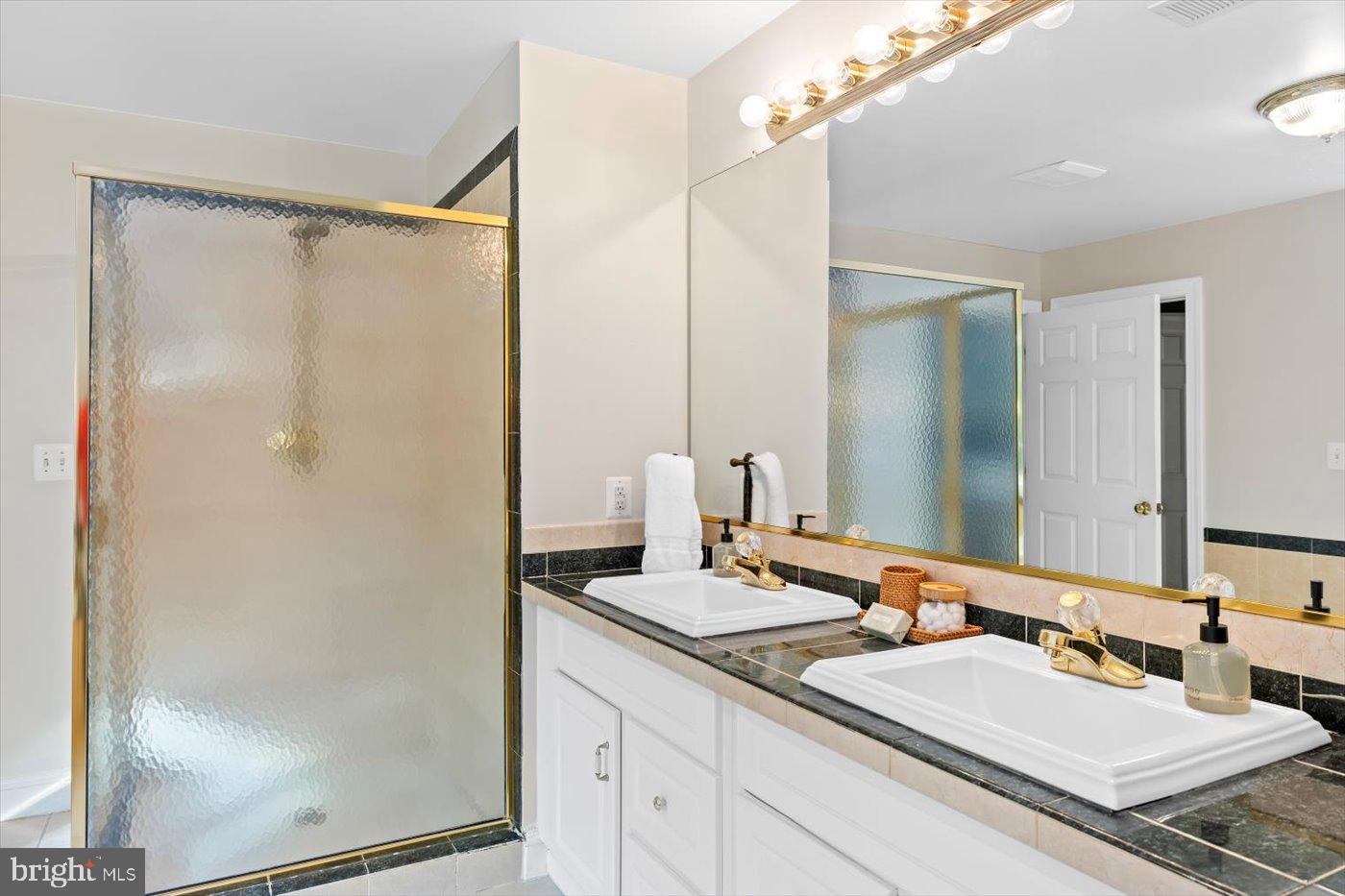 12102 BRENT TOWN RD, CATLETT, Virginia 20119, 5 Bedrooms Bedrooms, ,4 BathroomsBathrooms,Residential,For Sale,12102 BRENT TOWN RD,VAFQ2018034 MLS # VAFQ2018034