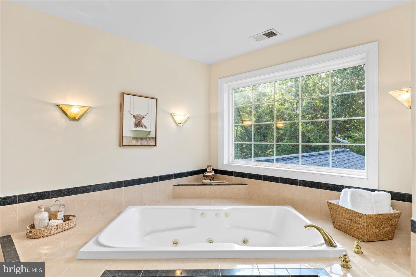 12102 BRENT TOWN RD, CATLETT, Virginia 20119, 5 Bedrooms Bedrooms, ,4 BathroomsBathrooms,Residential,For Sale,12102 BRENT TOWN RD,VAFQ2018034 MLS # VAFQ2018034