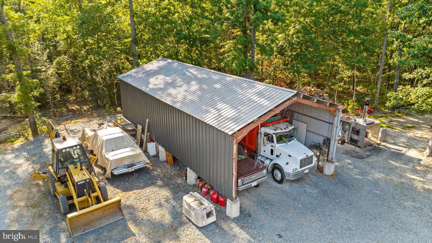 12102 BRENT TOWN RD, CATLETT, Virginia 20119, 5 Bedrooms Bedrooms, ,4 BathroomsBathrooms,Residential,For Sale,12102 BRENT TOWN RD,VAFQ2018034 MLS # VAFQ2018034