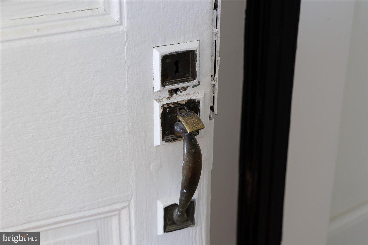 667 HUSTLE RD, HUSTLE, Virginia 22476, 6 Bedrooms Bedrooms, ,3 BathroomsBathrooms,Farm,For Sale,667 HUSTLE RD,VAES2001998 MLS # VAES2001998