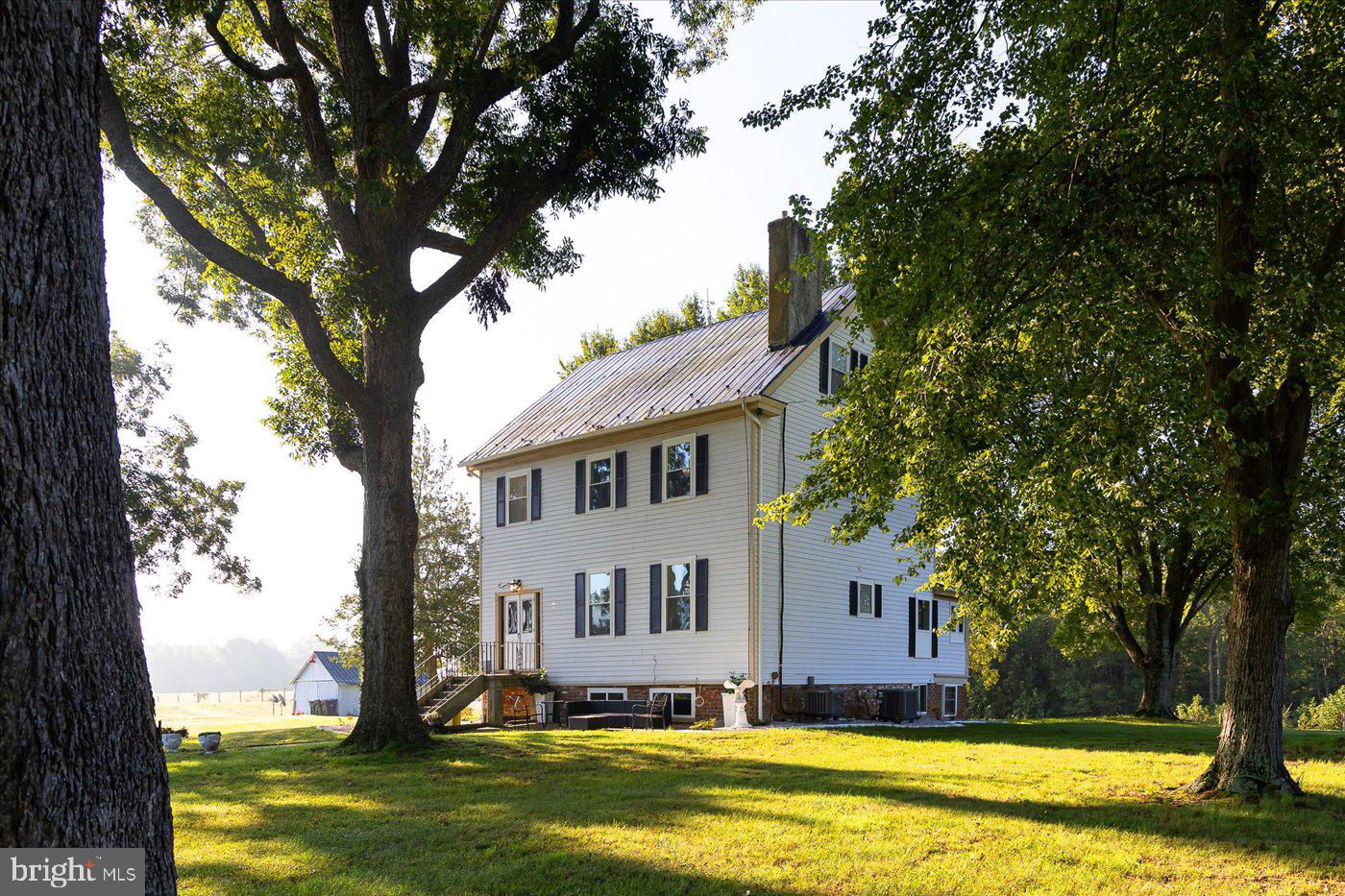 667 HUSTLE RD, HUSTLE, Virginia 22476, 6 Bedrooms Bedrooms, ,3 BathroomsBathrooms,Farm,For Sale,667 HUSTLE RD,VAES2001998 MLS # VAES2001998