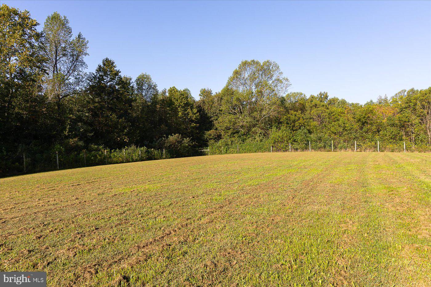 667 HUSTLE RD, HUSTLE, Virginia 22476, 6 Bedrooms Bedrooms, ,3 BathroomsBathrooms,Farm,For Sale,667 HUSTLE RD,VAES2001998 MLS # VAES2001998