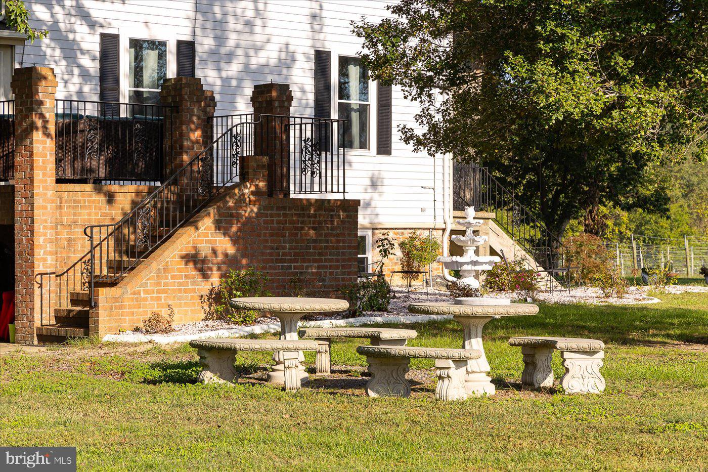 667 HUSTLE RD, HUSTLE, Virginia 22476, 6 Bedrooms Bedrooms, ,3 BathroomsBathrooms,Farm,For Sale,667 HUSTLE RD,VAES2001998 MLS # VAES2001998