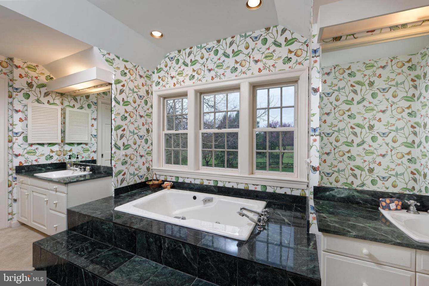 154 CLAY HILL RD, BOYCE, Virginia 22620, 6 Bedrooms Bedrooms, ,5 BathroomsBathrooms,Residential,For Sale,154 CLAY HILL RD,VACL2003658 MLS # VACL2003658