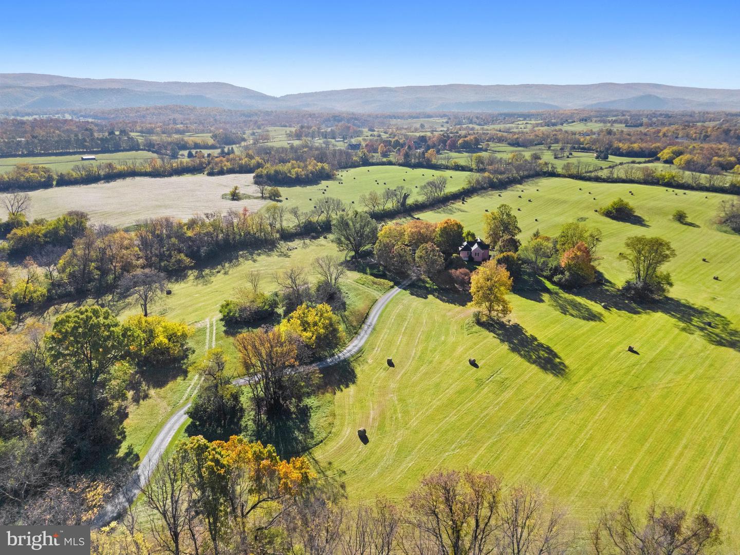 154 CLAY HILL RD, BOYCE, Virginia 22620, 6 Bedrooms Bedrooms, ,5 BathroomsBathrooms,Residential,For Sale,154 CLAY HILL RD,VACL2003658 MLS # VACL2003658