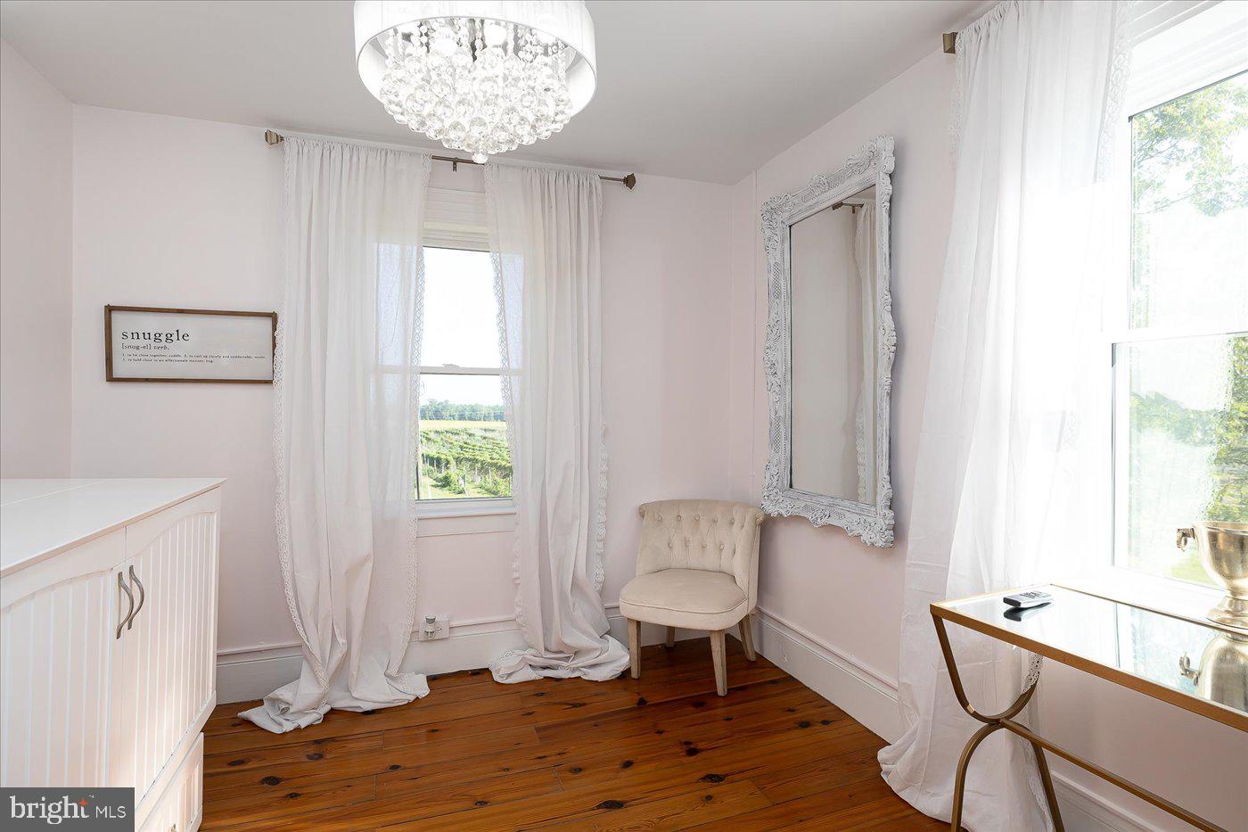 667 HUSTLE RD, HUSTLE, Virginia 22476, 6 Bedrooms Bedrooms, ,3 BathroomsBathrooms,Residential,For Sale,667 HUSTLE RD,VAES2001996 MLS # VAES2001996