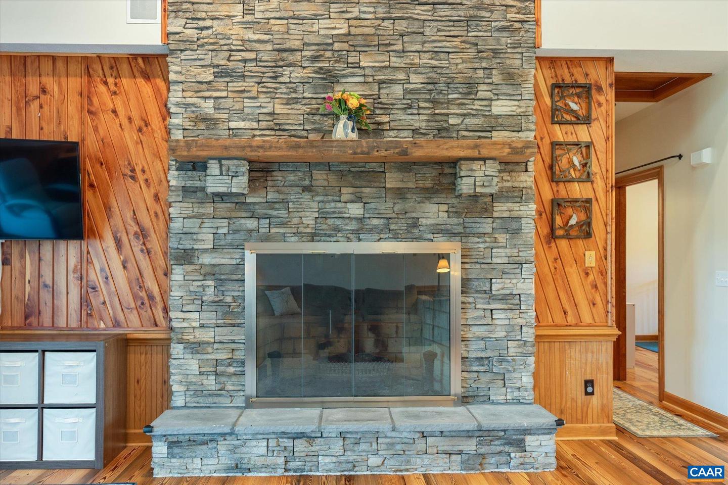 27233 HORSESHOE RD, CULPEPER, Virginia 22701, 4 Bedrooms Bedrooms, ,3 BathroomsBathrooms,Residential,For Sale,27233 HORSESHOE RD,668488 MLS # 668488