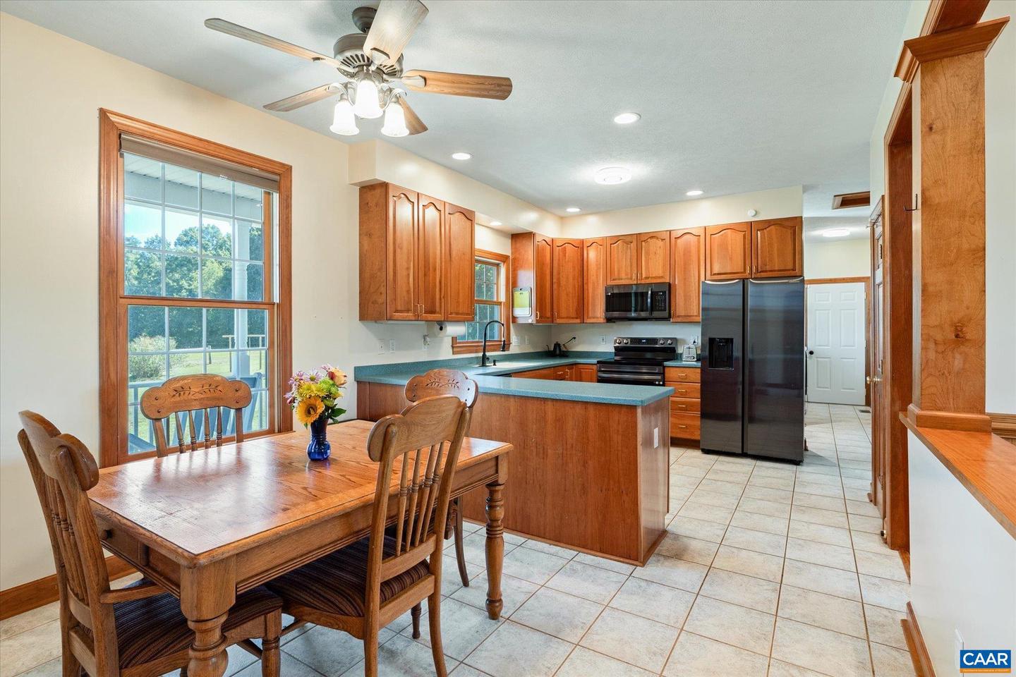 27233 HORSESHOE RD, CULPEPER, Virginia 22701, 4 Bedrooms Bedrooms, ,3 BathroomsBathrooms,Residential,For Sale,27233 HORSESHOE RD,668488 MLS # 668488