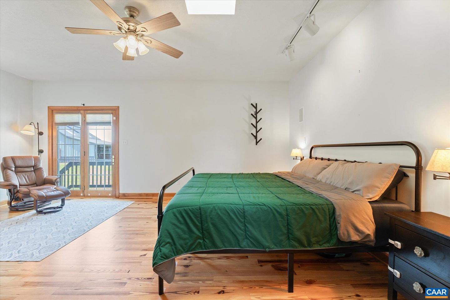 27233 HORSESHOE RD, CULPEPER, Virginia 22701, 4 Bedrooms Bedrooms, ,3 BathroomsBathrooms,Residential,For Sale,27233 HORSESHOE RD,668488 MLS # 668488