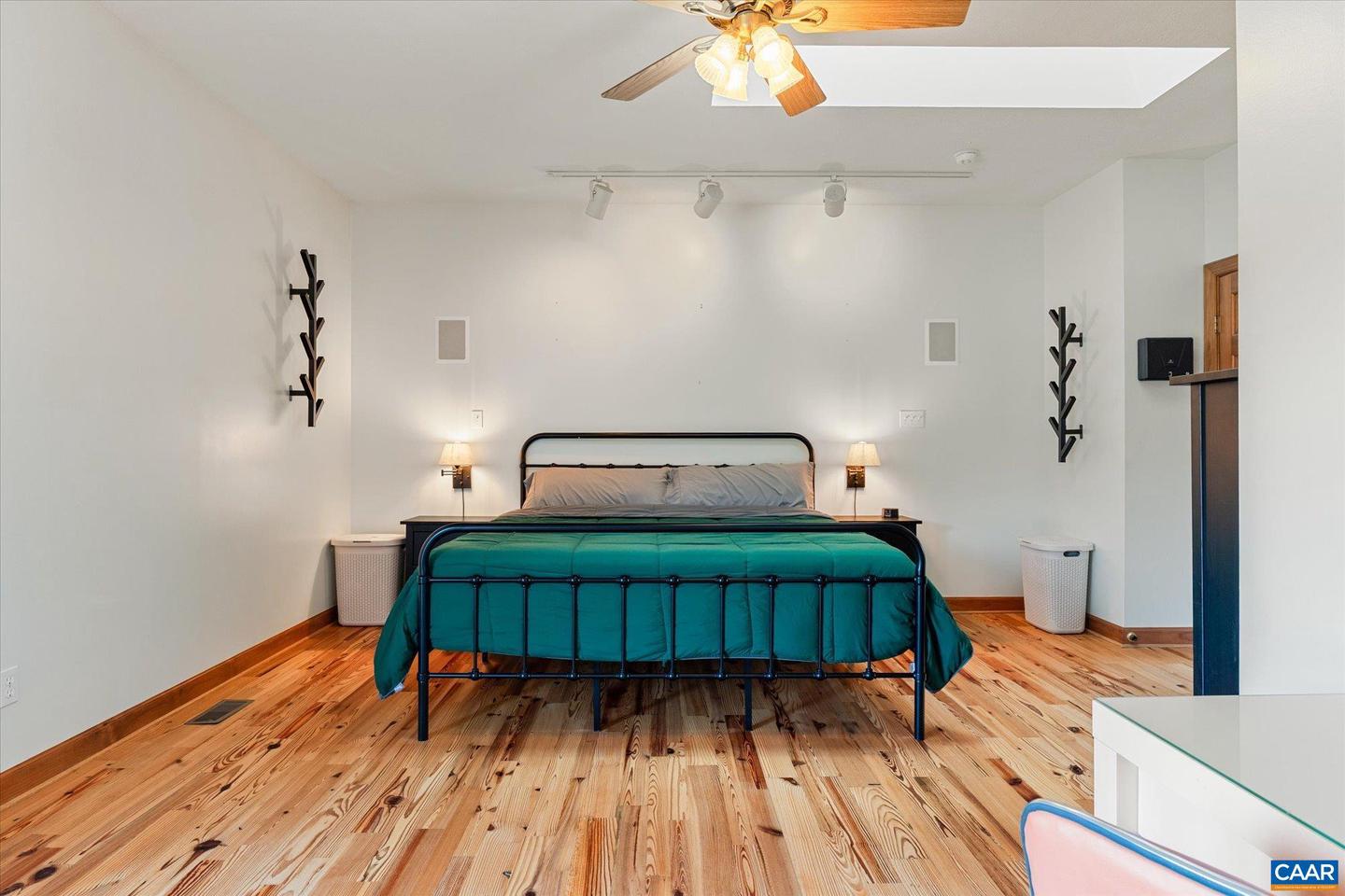 27233 HORSESHOE RD, CULPEPER, Virginia 22701, 4 Bedrooms Bedrooms, ,3 BathroomsBathrooms,Residential,For Sale,27233 HORSESHOE RD,668488 MLS # 668488