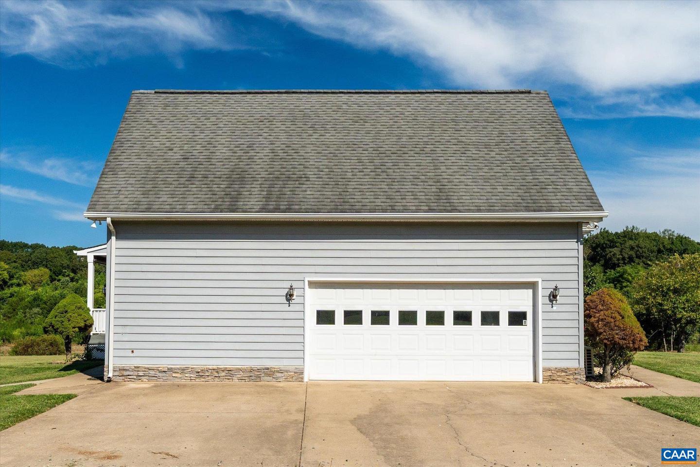 27233 HORSESHOE RD, CULPEPER, Virginia 22701, 4 Bedrooms Bedrooms, ,3 BathroomsBathrooms,Residential,For Sale,27233 HORSESHOE RD,668488 MLS # 668488